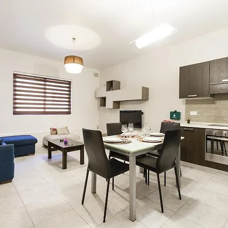 Διαμέρισμα 2 Bedroom Family *