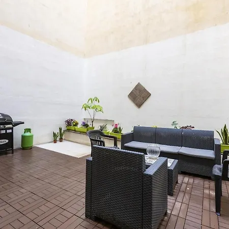 2 Bedroom Family Διαμέρισμα Σλιέμα