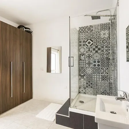 2 Bedroom Family Apartment Sliema