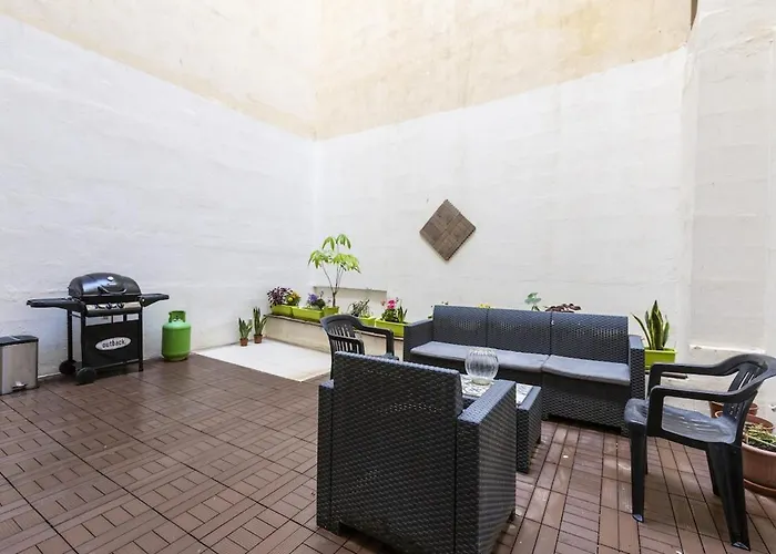 2 Bedroom Family Apartment Sliema