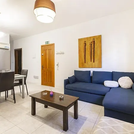 2 Bedroom Family Слима